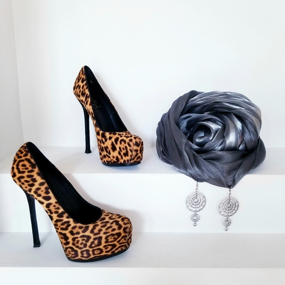 YVES SAINT LAURENT Leopard Print Pony Hair - Picture 3 of 8